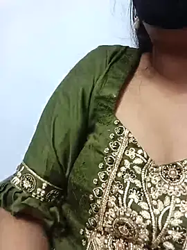 Ruhi_07 লাইভ XXX চ্যাট