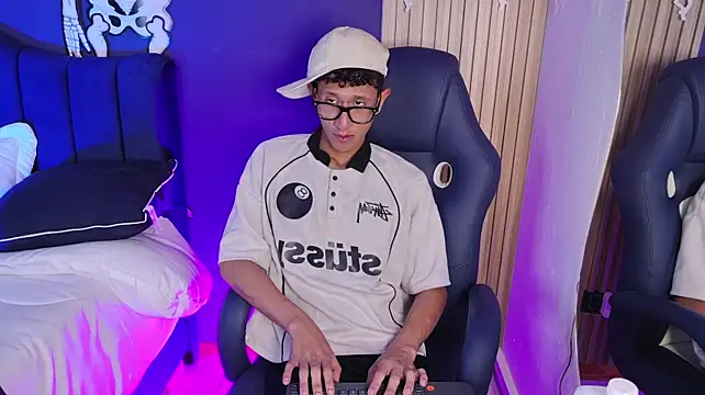 Chat +18 de Only_Dko_ ao vivo