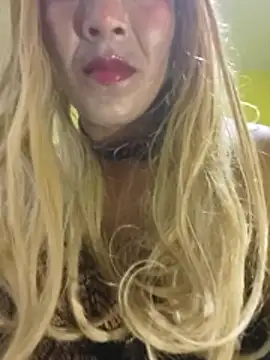 Canelasexo82 Show in webcam