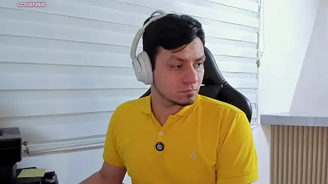 Chat +18 de Rick_Adams ao vivo