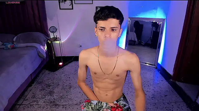 JuniorPrinceMorris XXX чат на живо