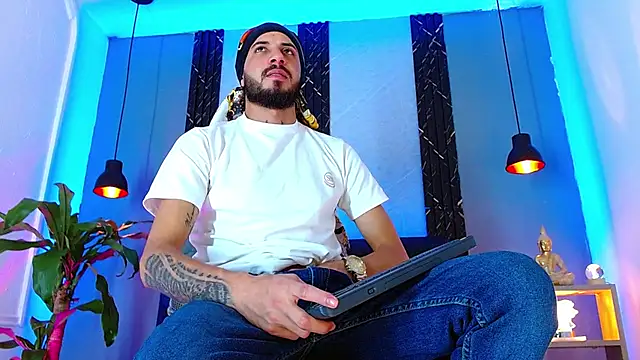 Erick_Wall Live XXX-Chat