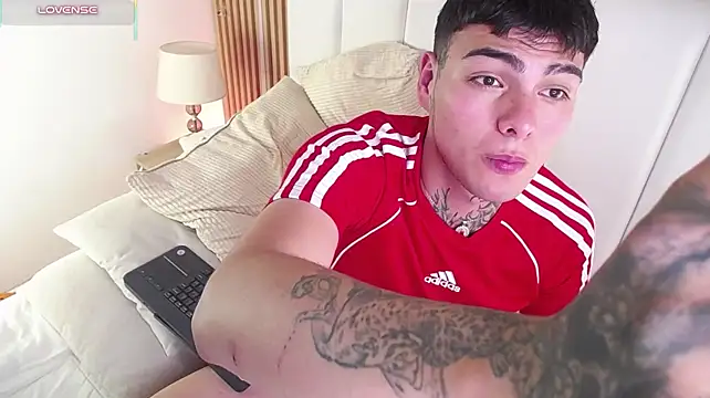 Chat +18 de Canili_Hot ao vivo