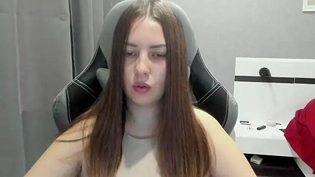 Czat XXX na żywo – Mia_shy1