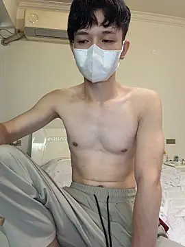 llkiki Chat XXX in diretta