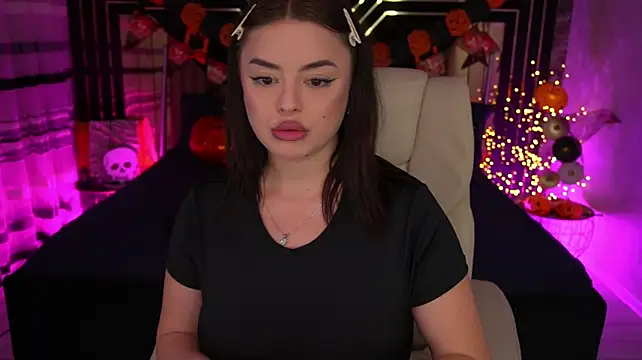 Daenerys_Daenn Chat XXX in diretta