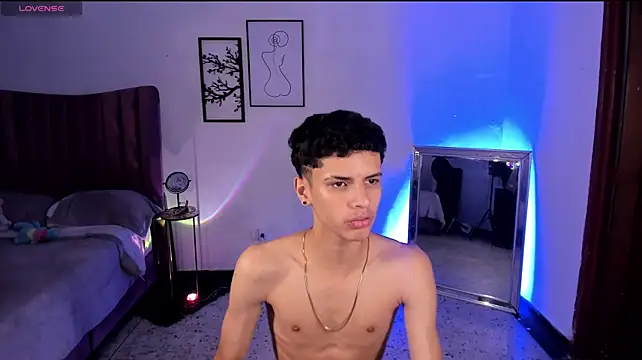 XXX chat uživo modela JuniorPrinceMorris