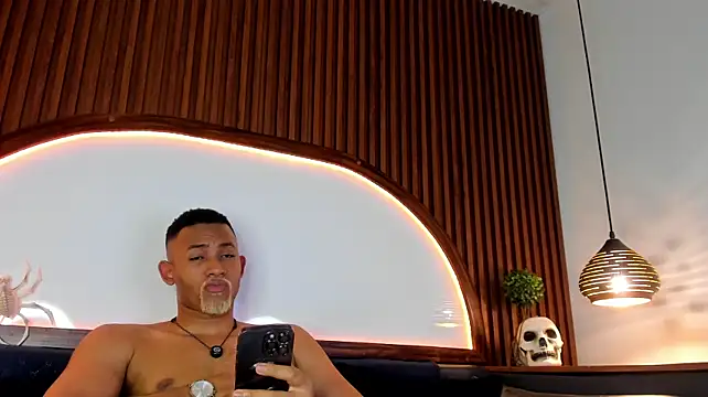 B_Wild Live XXX-chat