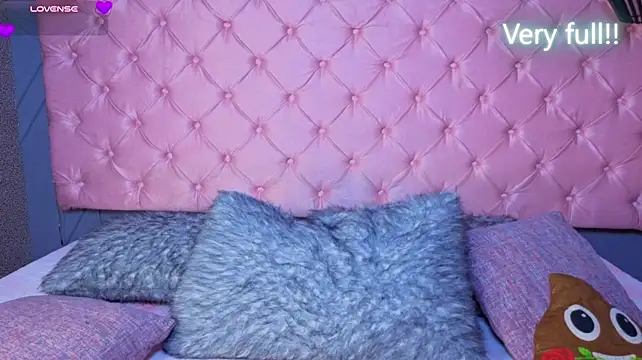 Živý XXX chat sara-messy-