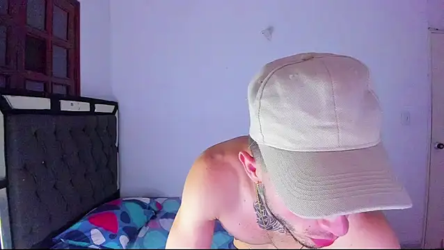 Онлайн чат XXX zeus_eddy