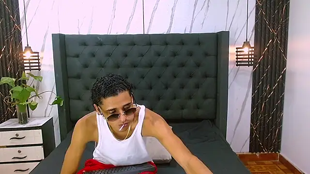 Maximo_Juli Chat XXX in diretta