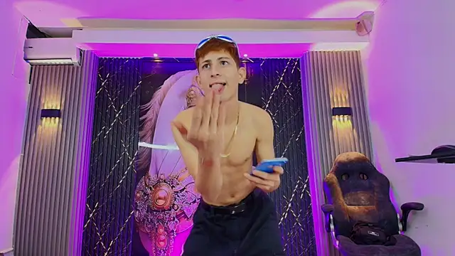The_Boy_King_n Live XXX chat