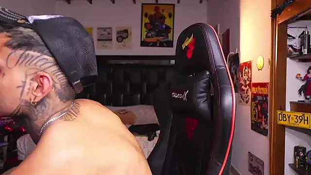 دردشة logan_hugh8 الجنسية المباشرة