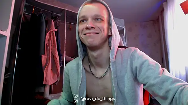 Chat XXX ao vivo de ravi_do_things