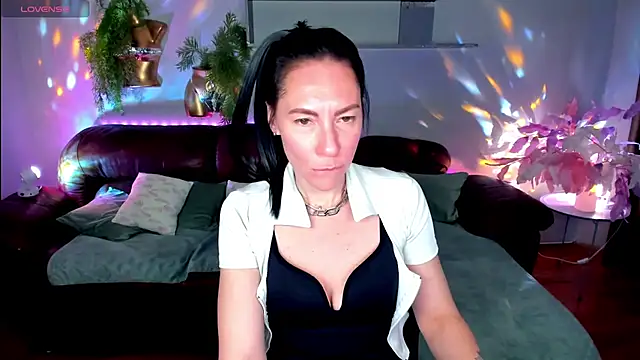 IngaRain's Live XXX Chat