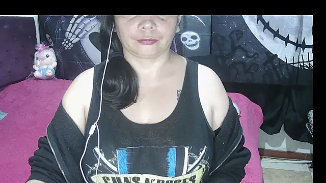 แชท XXX สดของ vivian-milf