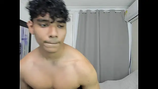 Logan_jake Live XXX Chat