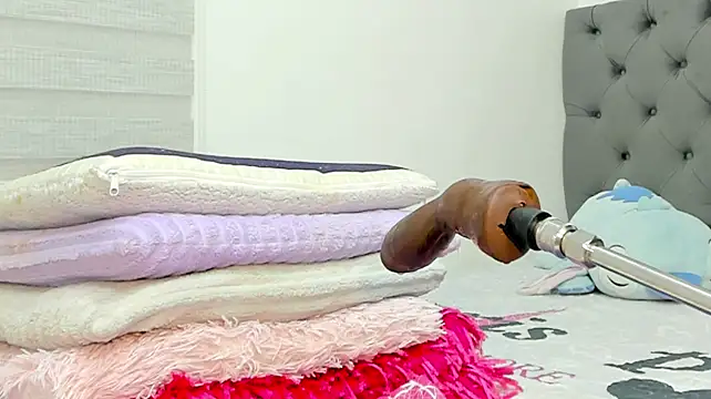 Elizabeth_18_'s Live XXX Chat