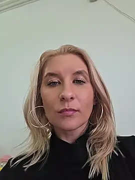 Онлайн чат XXX KaylinJan