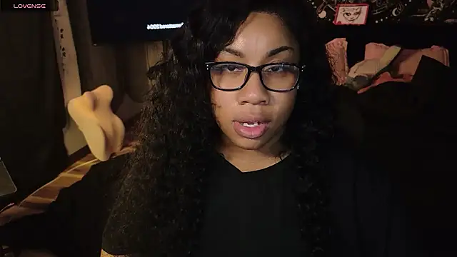 RoxieVoss' Live XXX Chat