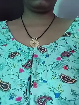 ShilpaSharma's Live XXX Chat