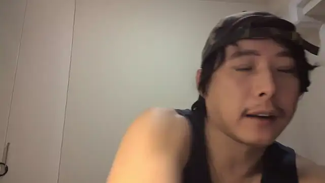Živý XXX chat jin-sakura