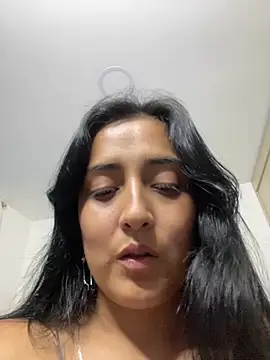 แชท XXX สดของ karelyfox