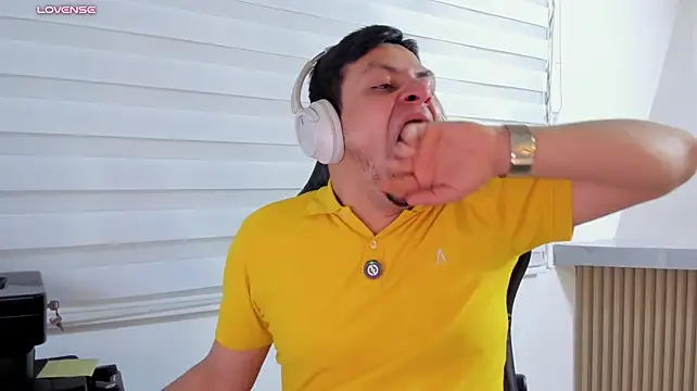 Rick_Adams élő XXX-chatje