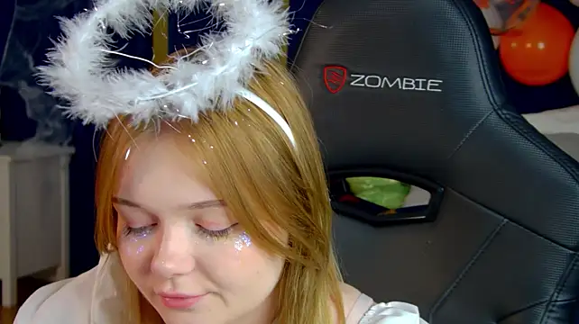 ElinaVale Chat XXX in diretta