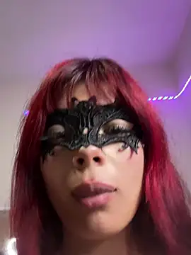 Nia_Blakee élő XXX-chatje