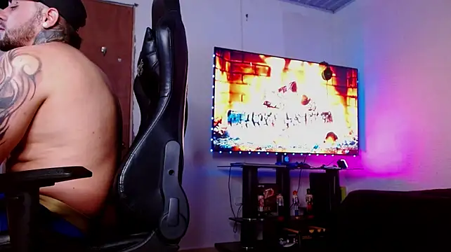 LIAAM_2 webcam show