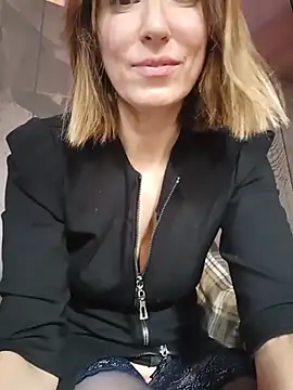 _AliceWine_ Chat XXX live