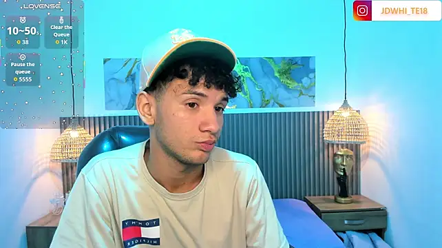 Chat XXX en directo de JDWhite18
