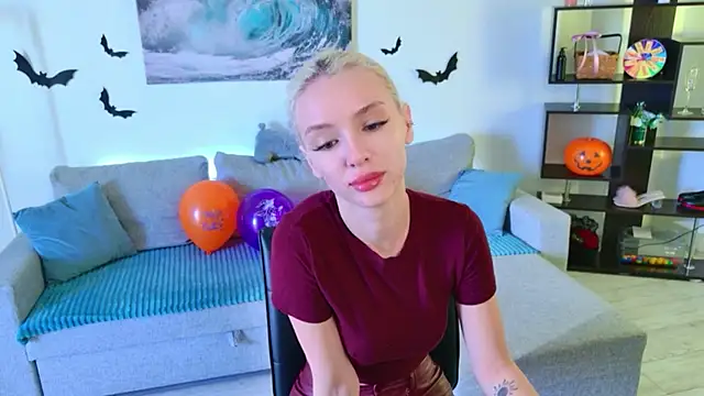 XXX chat uživo modela AleksaBlonde