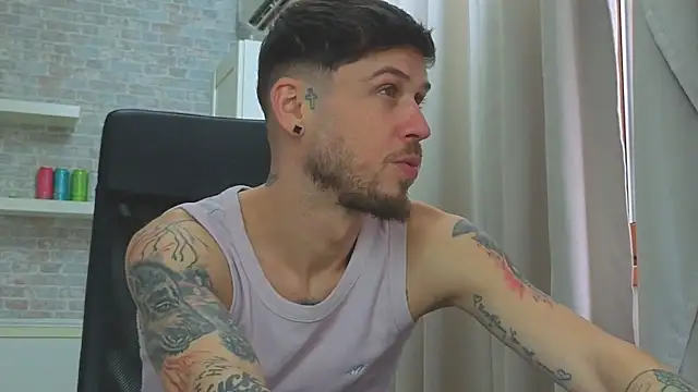 Chat +18 de JonahShaw ao vivo