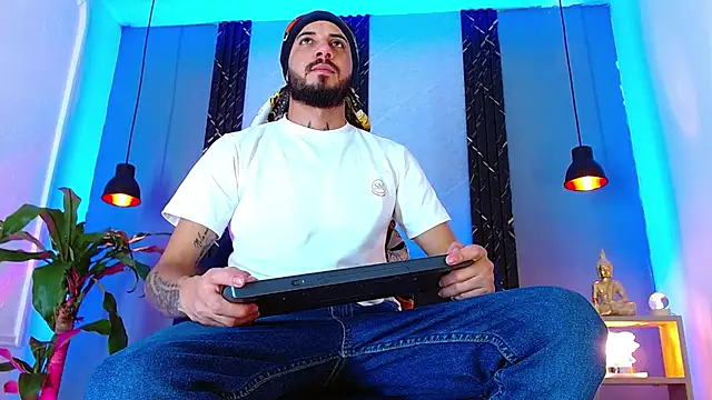 Czat XXX na żywo – Erick_Wall