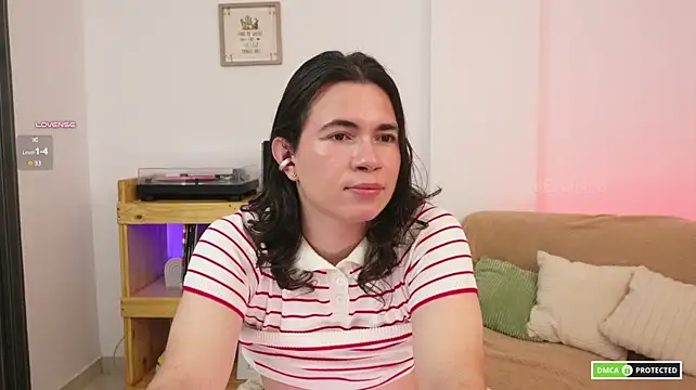 Erelisstrip's Live XXX Chat