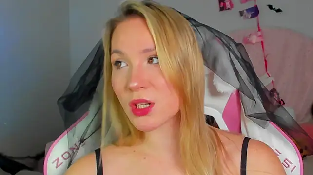 Chatroom XXX en direct de ElaraVoltage