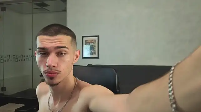 Chat XXX en directo de KaydenDrew