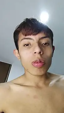 Онлайн чат XXX liamkozy