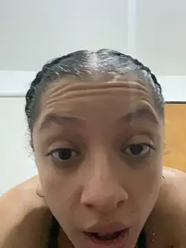 Chat XXX en directo de Alicia_ALICIA