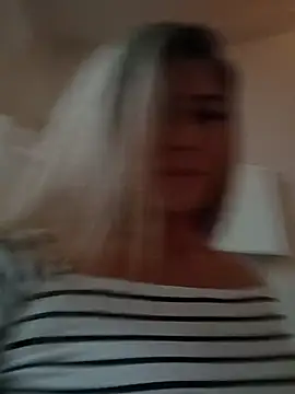 XXX chat uživo modela HeleneMonroe