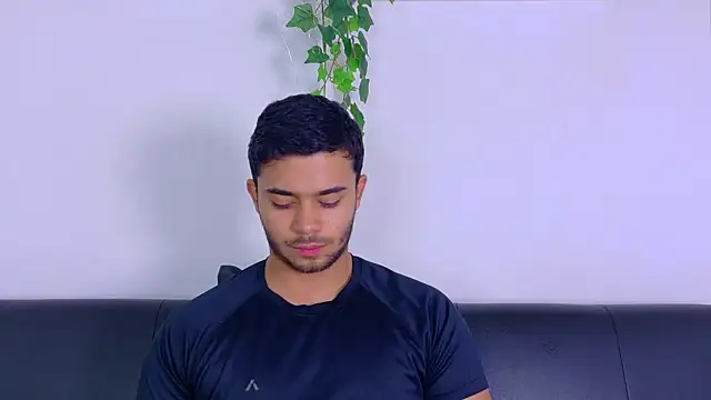 TylerWest_ Live XXX-chat