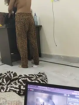 Pertunjukan Kamera Web Angelpriya91980