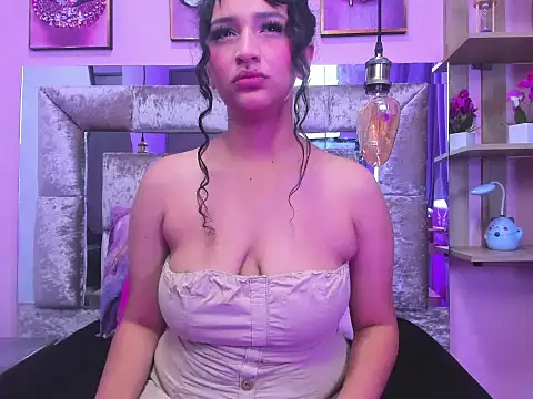 sharlot_frox's Live XXX Chat