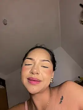 Evviiee_のライブXXXチャット