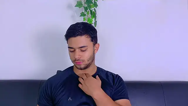 دردشة TylerWest_ الجنسية المباشرة