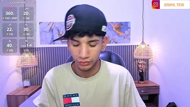 JDWhite18's Live XXX Chat
