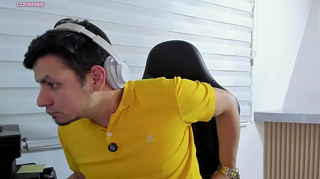 แชท XXX สดของ Rick_Adams