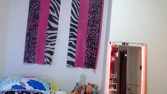 Chat XXX en directo de Doll_sary